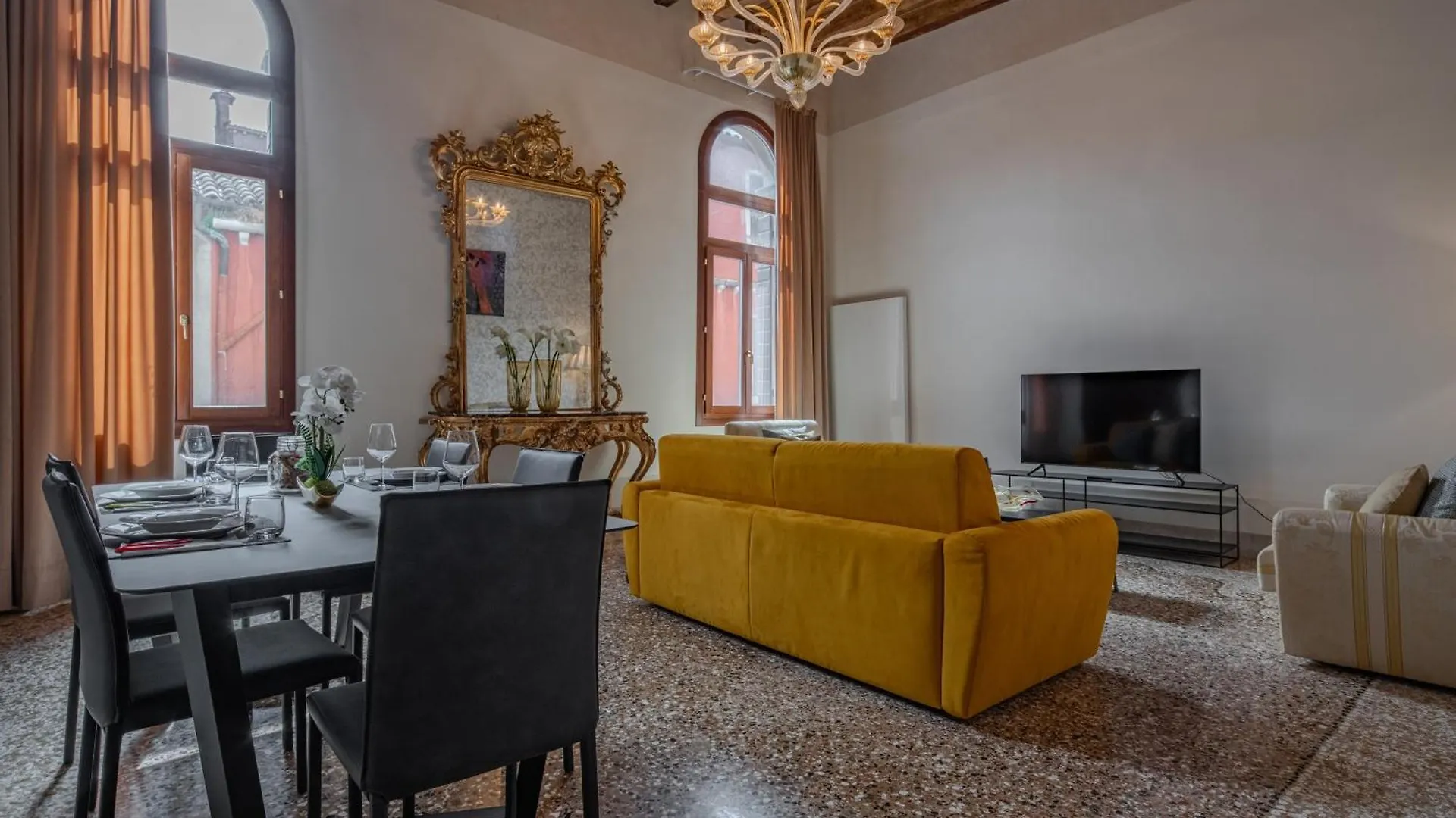Palazzo Raspi - Private Gym And Canal View Venedig Italien