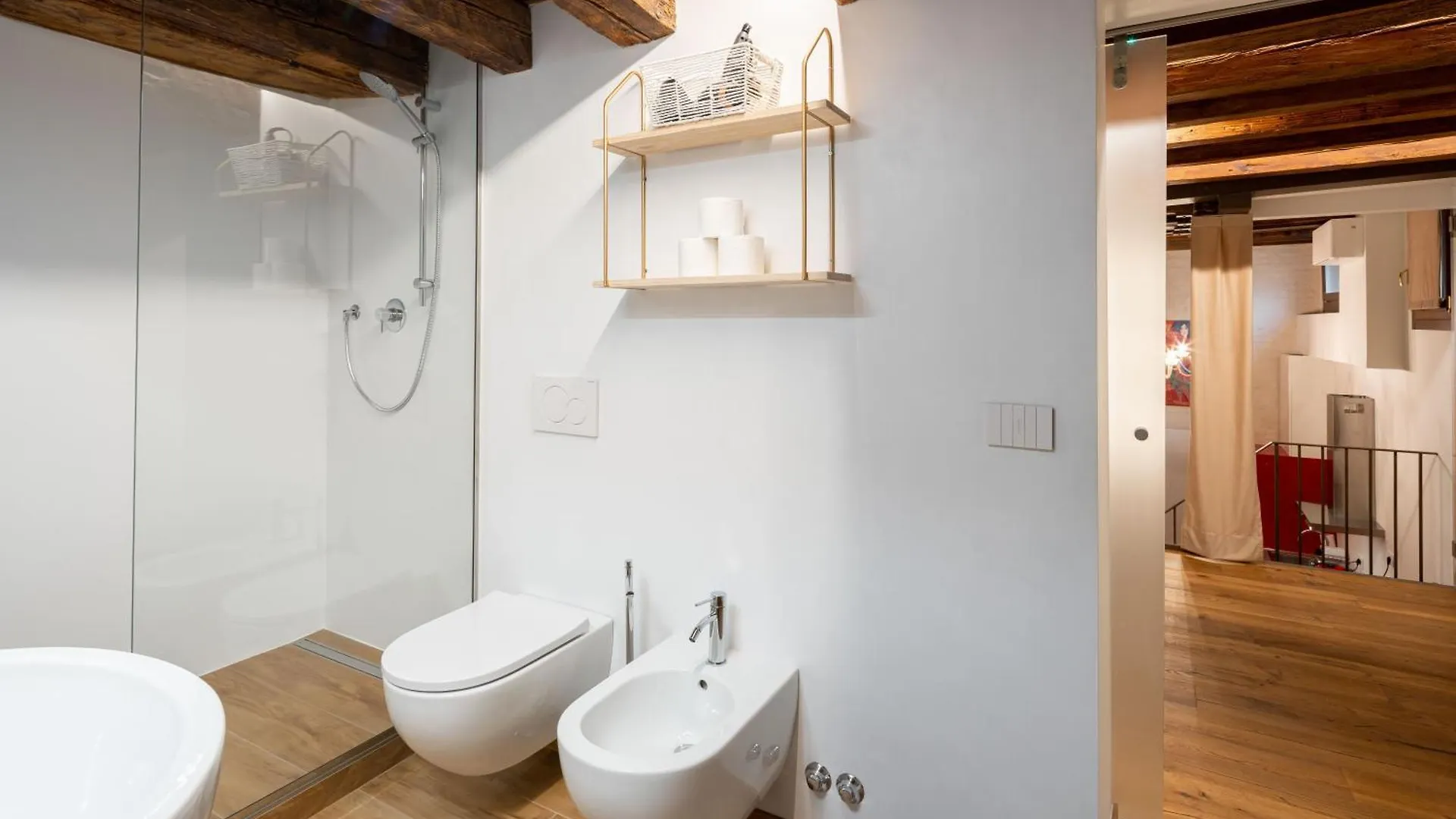 Palazzo Raspi - Private Gym And Canal View Venice Apartment